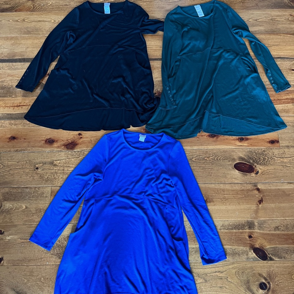 Bundle of 3 Chicos tunics button detail on long sleeves of black and green sz 0
